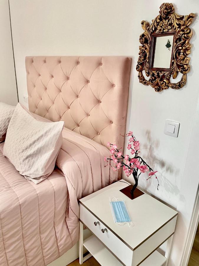 In Love Zamora Extérieur photo
