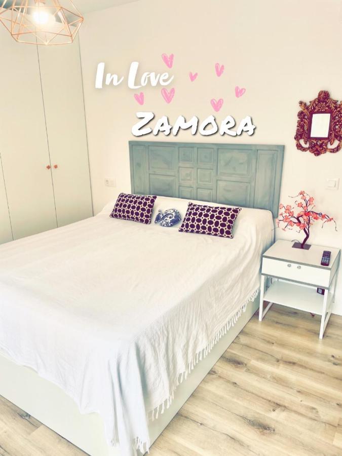 In Love Zamora Extérieur photo