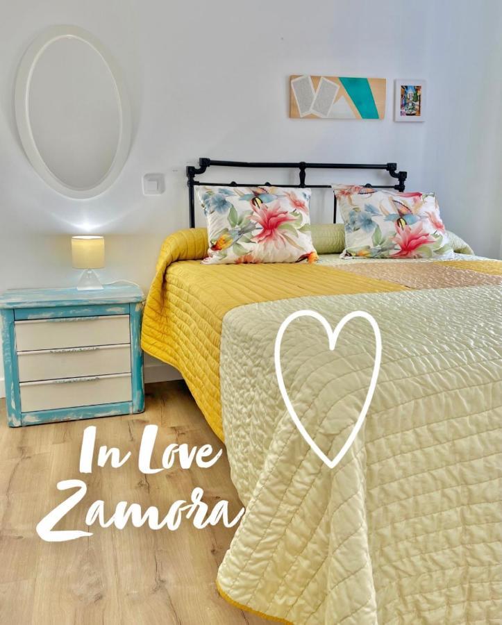 In Love Zamora Extérieur photo