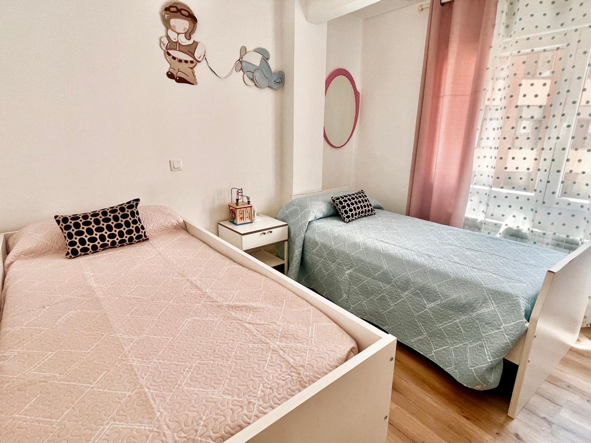 In Love Zamora Extérieur photo